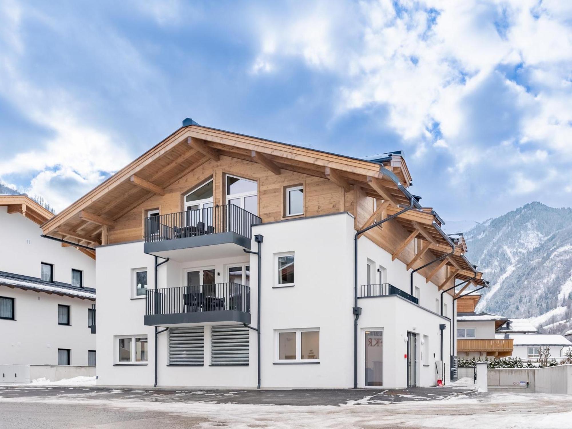 Falken Suites Top 7 Kaprun Εξωτερικό φωτογραφία