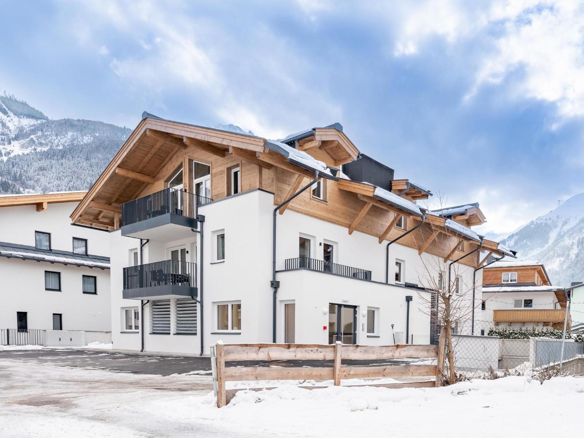 Falken Suites Top 7 Kaprun Εξωτερικό φωτογραφία